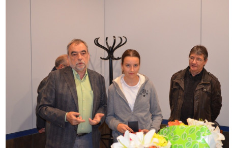 Aurélie récompensée pour sa saison 2014/2015 par la Mairie de VIVIEZ